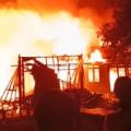 Kebakaran di Kapuas hanguskan enam rumah dan GOR Bulutangkis