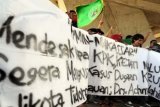 DEMO KORUPSI TIDORE