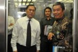 DIVESTASI SAHAM NEWMONT