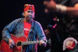 Sawung Jabo berkolaborasi dengan band Ndeso Jambi