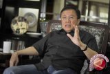 Dipo Alam Serahkan Perpres Unsulbar