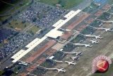 Landas pacu Bandara Palu rusak 400 meter akibat gempa