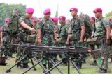 Baret Ungu resmi disandang 352 prajurit tantama remaja Marinir TNI-AL