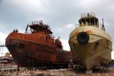 KAPAL TUG BOAT