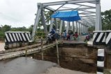 Jembatan Comal diusahakan Kamis Siap