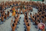 Tari Kecak Bali sambut kunjungan wisatawan