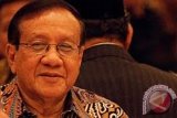 Akbar Tandjung Hadiri Sidang Praperadilan Irman Gusman