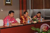 Banjarmasin, 16/12 - BANJARMASIN KOTA PUSAKA - Sekretaris Daerah  Kota Banjarmasin, Drs Zulfadli Gazali menyampaikan Banjarmasin termasuk kategori kota pusaka di Banjarmasin, Jumat (14/12. Penetapan kota pusaka saat ini dalam penyusunan master plan kota pusaka.(Foto Humas/Herry Murdy Hermawan/ HAsan Z/B) 