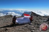 44 foto pendakian Aconcagua dipamerkan di Unair 