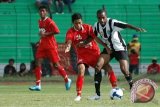 Pelatih Persidafon : Amo absen lawan Sriwijaya FC