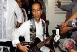 Bass Metallica Jokowi Masuk The Strait Times
