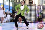 Psy sapu enam posisi teratas majalah billboard