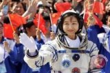 Perempuan Astronot Pertama Italia Menuju Stasiun Luar Angkasa