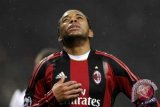 Robinho Masih di Milan