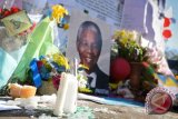 Nelson Mandela dikebumikan di Qunu