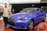 Mobil Lexus Sport