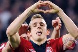 PSG kontrak lima tahun Lucas Digne