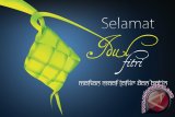 Penyelam bentangkan spanduk Idul Fitri dalam laut