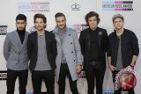 One Direction cetak sejarah di Billboard 200