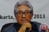 Kalimat Terakhir Adnan Buyung Untuk Mulyana W Kusumah