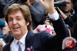 Paul McCartney  diharapkan pulih total akibat serangan virus