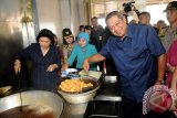 Presiden Tinjau Pabrik Tahu Sumedang