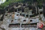 Presiden kunjungi kuburan gua alam Adat Toraja 