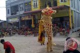 Perayaan Imlek di Kota Nanga Belitang Kabupaten Sekadau berlangsung meriah. Berbagai atraksi kesenian, seperti barongsai, panggung hiburan dan pesta kembang api digelar warga tionghoa pada hari pertama (Imlek) hingga hari Cap Go Meh (hari ke-15) yang jatuh ada tanggal 14 Februari. (Foto Jurnalisme warga/ Susanto). 