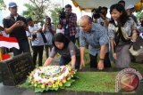 Ziarah Makam Usmar Ismail