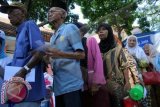Pemkot Makassar Berikan 410 Kacamata ke Lansia 