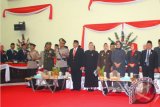 Unsur muspida Kabupaten Gorontalo ikut hadir pada Rapat paripurna istimewa DPRD Kabupaten Gorontalo dalam rangka pengucapan sumpah/janji anggota DPRD masa bakti 2014-2019