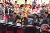 Anggota DPRD Kabupaten Gorontalo Utara periode 2014-2019, resmi menempati kursi keanggotaanya.