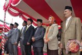 Tampak mantan anggota DPRD Gorontalo utara periode 2009-2014, turut hadir pada sidang paripurna pengucapan sumpah janji jabatan anggota DPRD periode 2014-2019