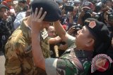 Pembaretan Dan Penyematan Brevet TNI