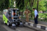 PLN Berikan Mobil Penyapu Jalan Untuk Bukittinggi