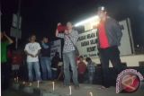 Aktivis Antikorupsi Sulbar Demonstrasi Dukung KPK
