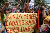 Terlilit Utang, Nyonya Meneer Tetap Produksi