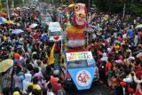 Warak Ngendok Meriahkan Klenteng Sam Poo Kong 