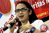 Dinda Kanya Dewi Bacakan Puisi Karya WS Rendra Di ALF 2015