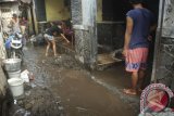 Hujan lebat sejumlah sungai di Yogyakarta meluap