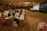 Konferensi International Vaksin Tifoid dihadiri oleh 200 para ahli perwakilan dari berbagai negara, termasuk Kementerian Kesehatan dan Bio Farma. International Vaksin Tifoid di Nusa Dua Bali, diselenggarakan atas kerja sama Coalition Againts Typhoid (CAT), Sabin Vaccine Institute dan Bio Farma - Indonesia