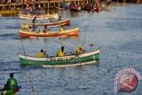 Lomba Perahu Dayung Tradisional Warnai Festival Boalemo