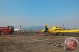 Persediaan air Bandara Samrat melimpah padamkan api