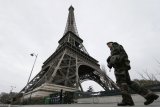 Teror Paris - Menara Eiffel Ditutup Sampai Waktu Tak Ditentukan