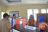Menpan RB Yuddy Chrisnandi melihat langsung pelayanan di BPTSP dan  PM pada Kunjunganya di Gorontalo Utara