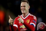 Rooney ingin tiru Scholes sebagai gelandang United