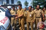 Pemkab Barito Utara Salurkan Mobil Ambulan