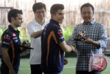 Marques-Pedrosa Bermain Futsal