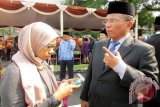 Wakil Wali Kota Bogor, Usmar Hariman saat menjawab pertanyaan Wartawan peliput Pemkot Kota Bogor dan jajarannya. (ANTARA FOTO/M.Tohamaksun/Dok).