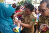 Bupati Pulpis Perintahkan 'Sweeping' Anak Untuk Imunisasi Polio